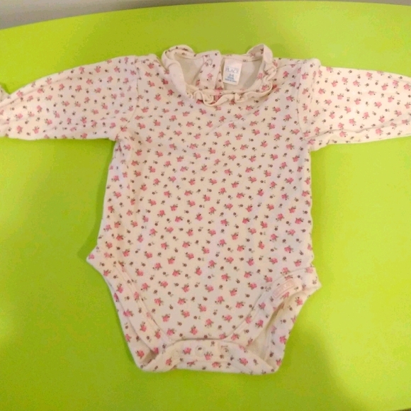 The Children's Place Other - 12/$20⭐ 🌻 Long Sleeve Onesie